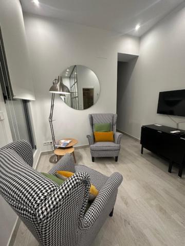 Casa De Huespedes Almirante Madrid Appartement Buitenkant foto