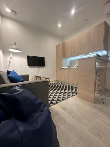 Casa De Huespedes Almirante Madrid Appartement Buitenkant foto